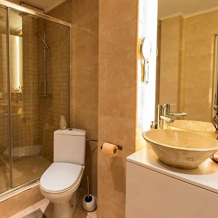 Apartment Qult - Old Pearl Bucharest
