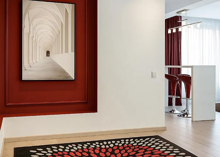 Qult - Old Pearl * Bukarest